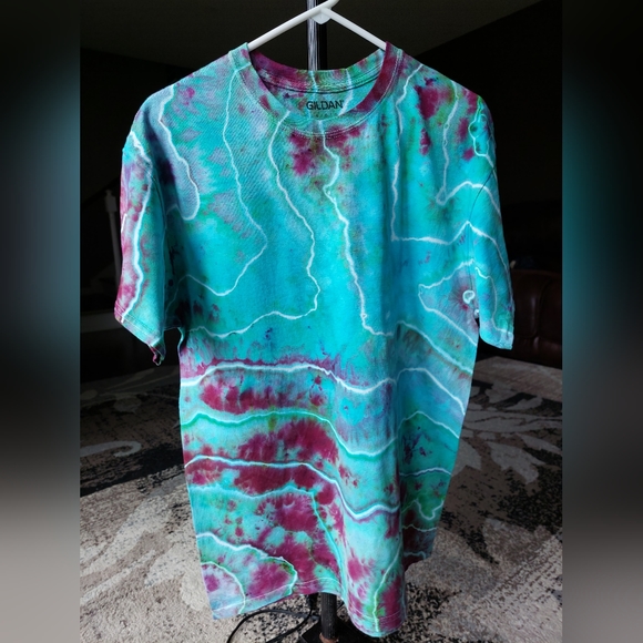 Tie Dye Geode Tshirt | Large - Picture 1 of 6